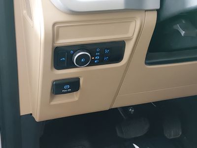 2023 Ford F-150 — photo 13 view