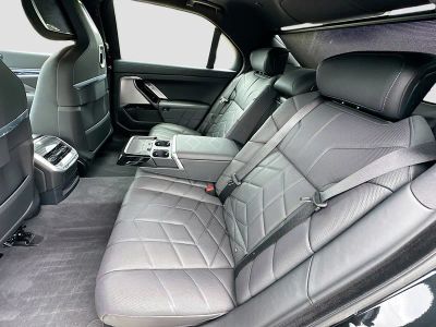 2024 BMW i7 — photo 21 view