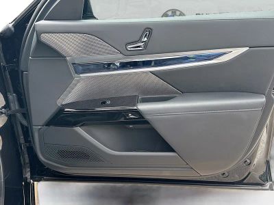 2024 BMW i7 — photo 27 view