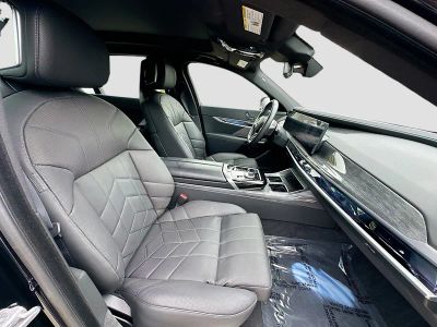 2024 BMW i7 — photo 25 view