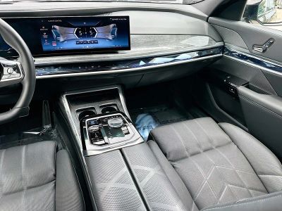2024 BMW i7 — photo 20 view