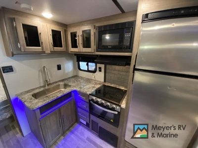 2020 CrossRoads RV Zinger - Photo 10