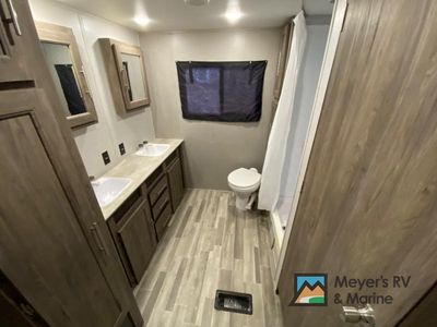 2020 CrossRoads RV Zinger - Photo 13