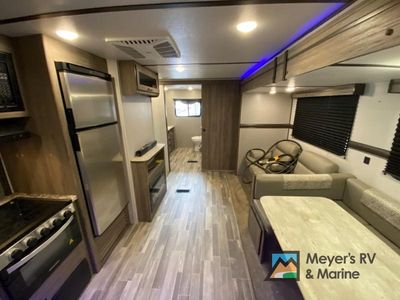2020 CrossRoads RV Zinger - Photo 12