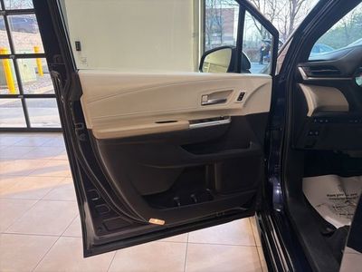 2023 Toyota Sienna Limited - Photo 13
