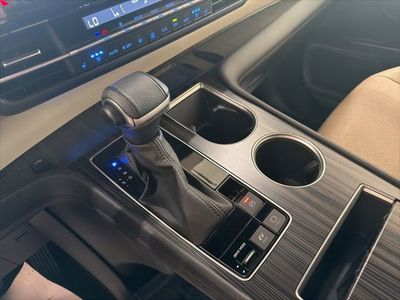 2023 Toyota Sienna Limited - Photo 16