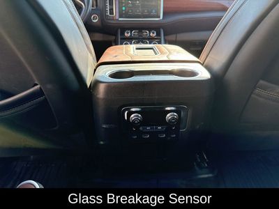 2024 GMC Yukon Denali Ultimate - Photo 24