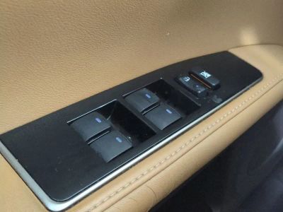 2018 Lexus ES — photo 29 view