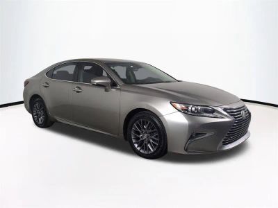 2018 Lexus ES — side profile view