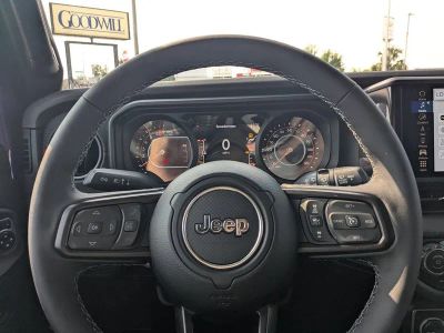 2026 Jeep Wrangler — photo 21 view