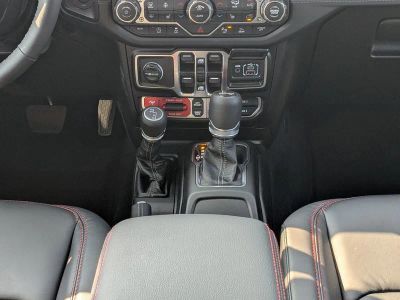 2026 Jeep Wrangler — photo 18 view
