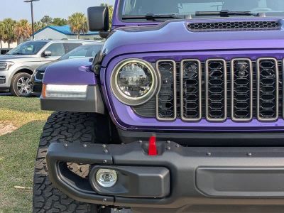 2026 Jeep Wrangler — photo 9 view