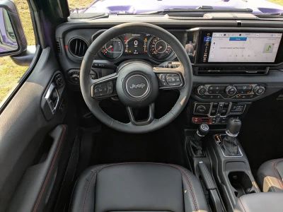 2026 Jeep Wrangler — photo 15 view