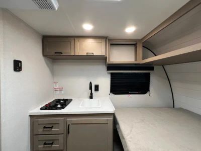 2026 Jayco PROWLER LYNX - Photo 5