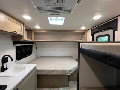 2026 Jayco PROWLER LYNX - Photo 2