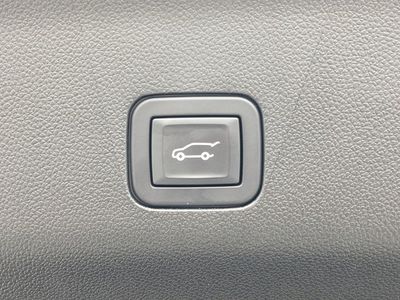 2024 GMC Yukon - Photo 13