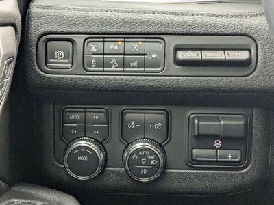 2024 GMC Yukon - Photo 22