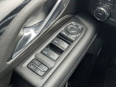 2024 GMC Yukon - Photo 21