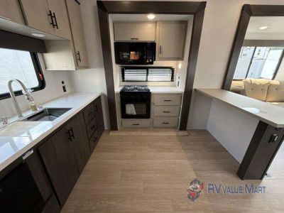 2027 Forest River RV Cherokee Arctic Wolf — photo 16 view
