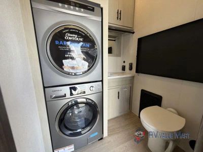2027 Forest River RV Cherokee Arctic Wolf — photo 18 view