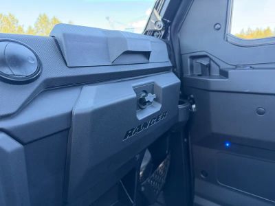 2027 Polaris Ranger XP 1000 Cab — photo 12 view