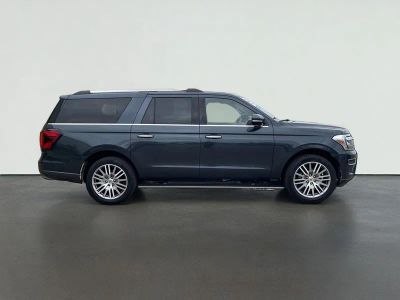 2022 Ford Expedition Max — side profile view