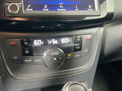 2019 Nissan Sentra — photo 23 view