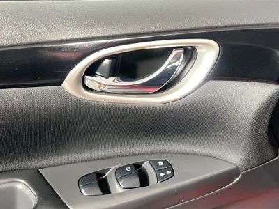 2019 Nissan Sentra — photo 14 view