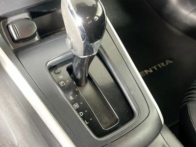 2019 Nissan Sentra — photo 21 view