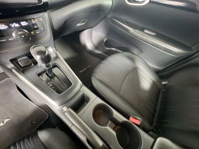 2019 Nissan Sentra — photo 22 view