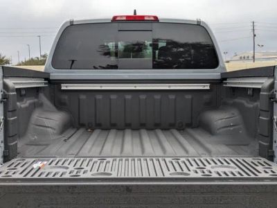 2026 Nissan Frontier — photo 14 view