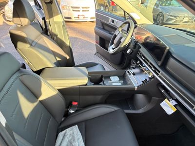 2026 Hyundai Santa Fe — photo 9 view