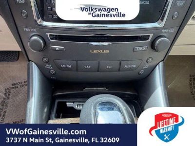 2010 Lexus IS — photo 20 view