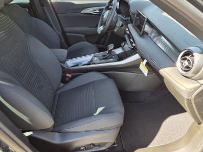 2026 Alfa Romeo Tonale — photo 11 view