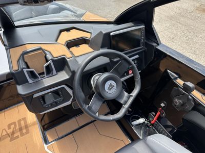 2025 Axis A20 - Photo 13