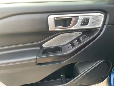 2020 Ford Explorer — photo 11 view