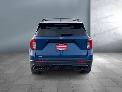 2020 Ford Explorer — detail view
