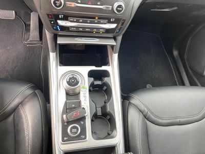 2020 Ford Explorer — photo 15 view