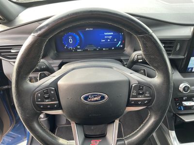 2020 Ford Explorer — photo 12 view