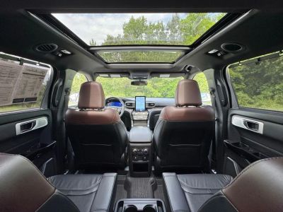 2021 Ford Explorer - Photo 4