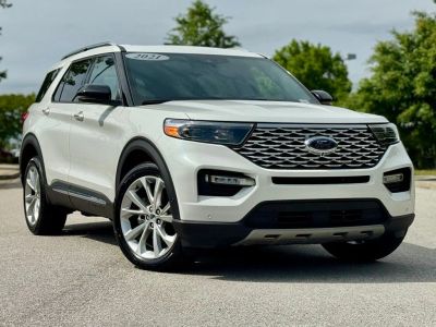 2021 Ford Explorer - Photo 2
