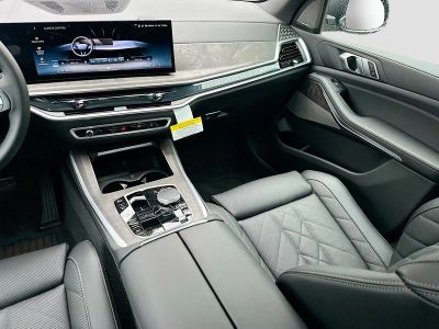 2026 BMW X5 — photo 18 view
