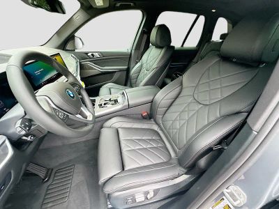 2026 BMW X5 — photo 16 view