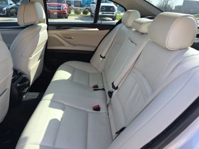 2016 BMW 5 Series — photo 18 view