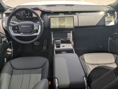2026 Land Rover Range Rover — photo 15 view