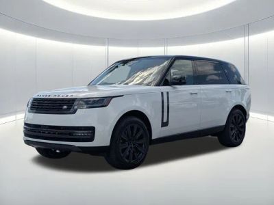 2026 Land Rover Range Rover SE in White — front three-quarter view