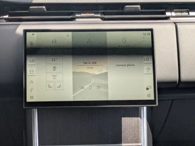 2026 Land Rover Range Rover — photo 18 view