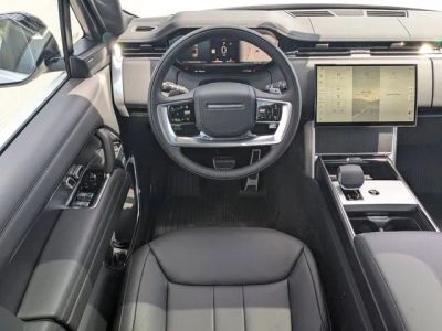 2026 Land Rover Range Rover — photo 16 view