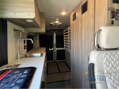 2025 Winnebago Solis - Photo 7