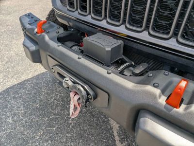 2025 Jeep Gladiator - Photo 28